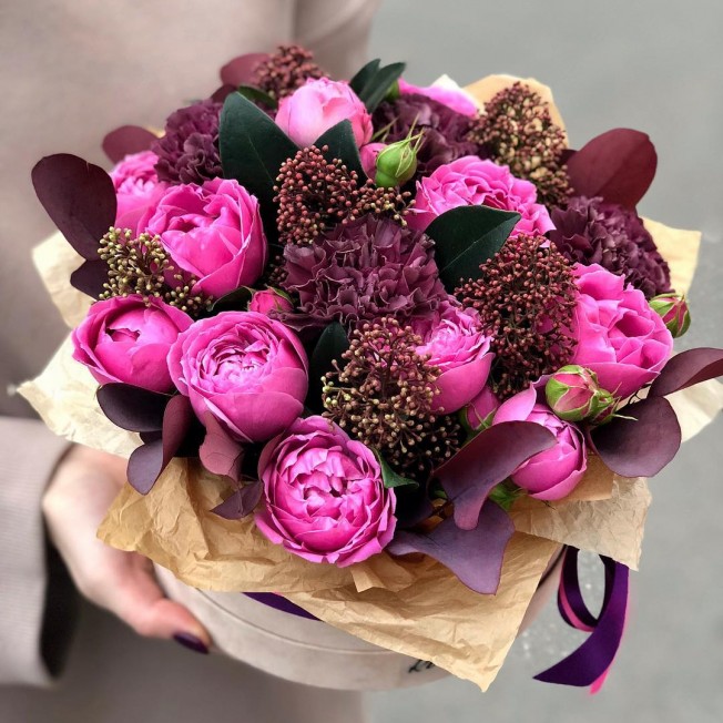 Flowers in box №69 - peony roses, carnation, skimia